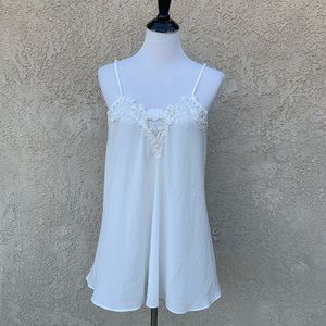 VGUC Alexandra Nicole White Short Slip - Size L